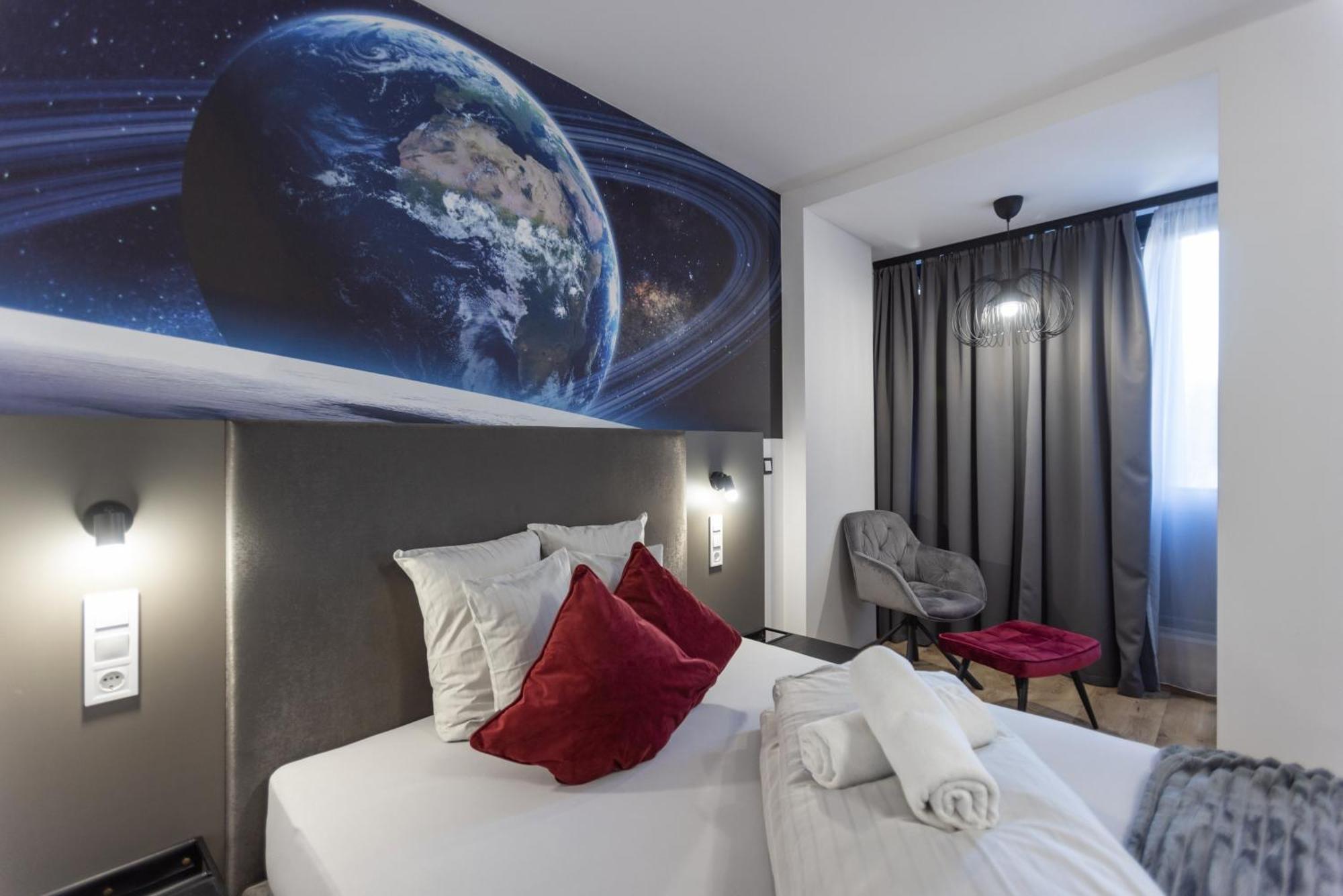 R73 Residences Печ Екстериор снимка